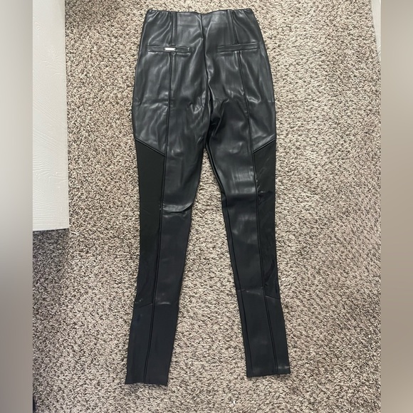 Manier de voir Vegan leather and patent rubbed black leggings - Picture 8 of 15